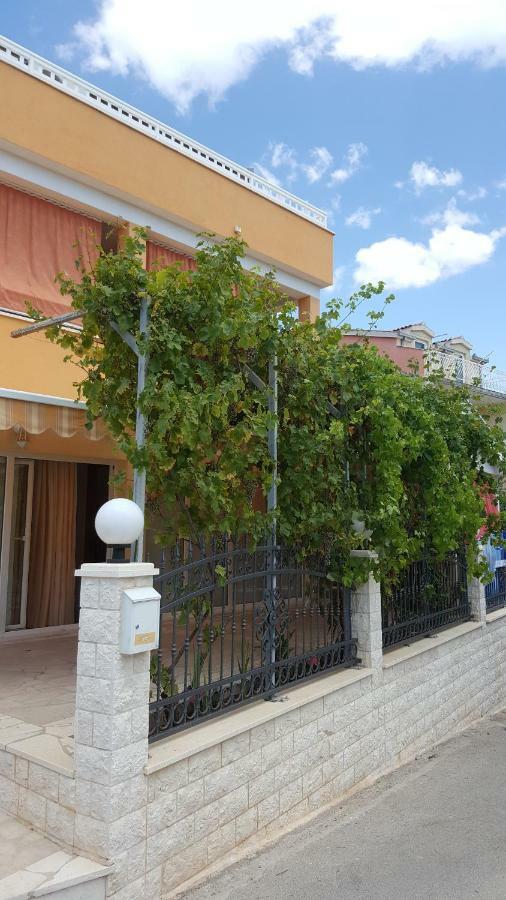 Ciovo Apartments Trogir Exterior photo